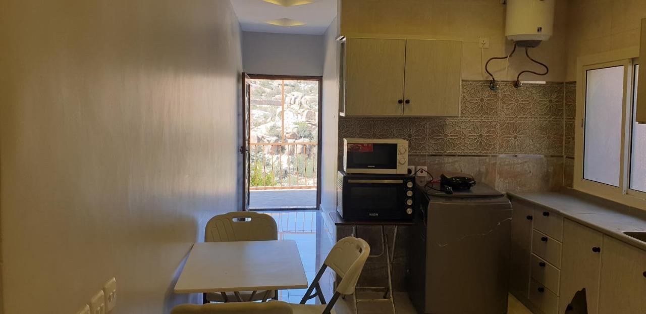 مزرعة الكرم الحاتمي Hotel Ash Shafā Kültér fotó